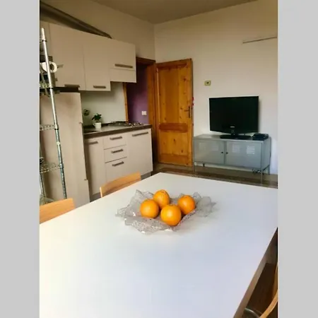 Apartment Sunny Floor In San Frediano Florenz